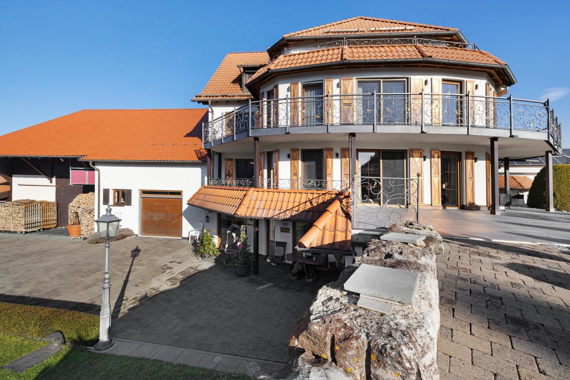 Apartment Feriendomizil Berta Benzingen